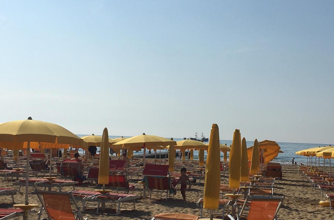 Centralissime Mansarde Piazza Brescia Lido di Jesolo Esterno foto